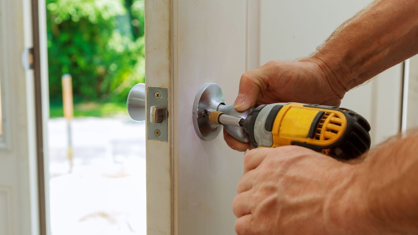 Locksmith Services (3) Air Conditioning Services in Dubai