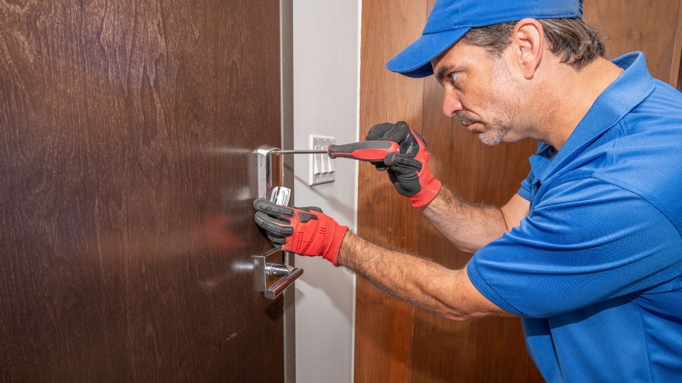 Locksmith Services (4) Air Conditioning Services in Dubai